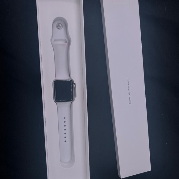 apple watch series 3 - Picture 1 of 1